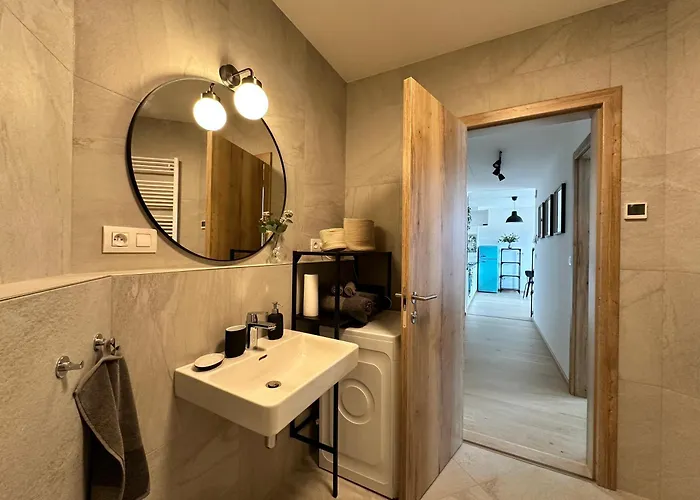 Zwirn1, Uplne Nove, Parkovanie, Klimatizacia, Apartament