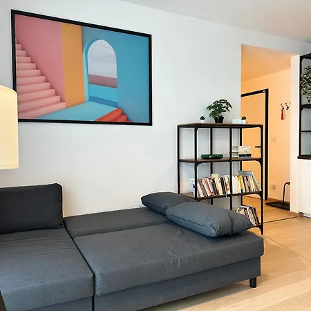 Zwirn1, Uplne Nove, Parkovanie, Klimatizacia, Pressburg